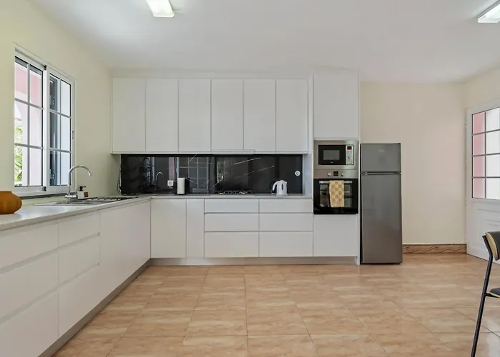 Amendoeira By Homie פונטה דו סול