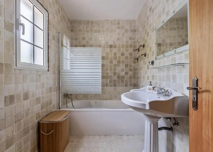 Amendoeira By Homie * פונטה דו סול