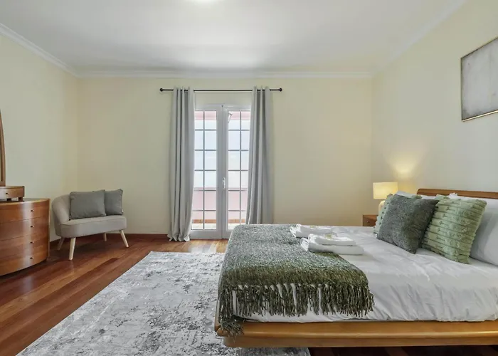 Amendoeira By Homie * פונטה דו סול