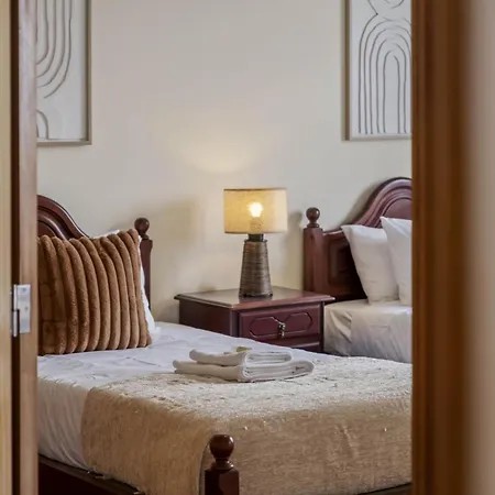 Amendoeira By Homie Vakantiehuis *