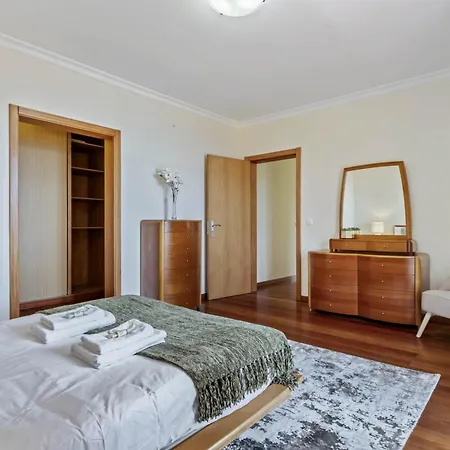 Amendoeira By Homie Vakantiehuis *